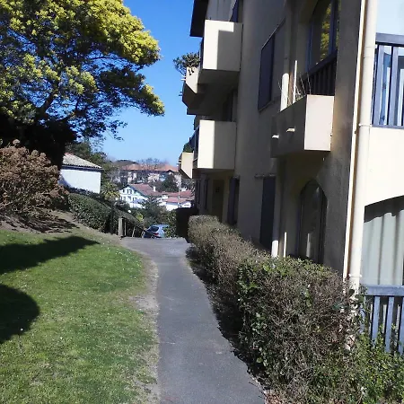 Appartement Au balcon fleuri à Anglet Extérieur photo